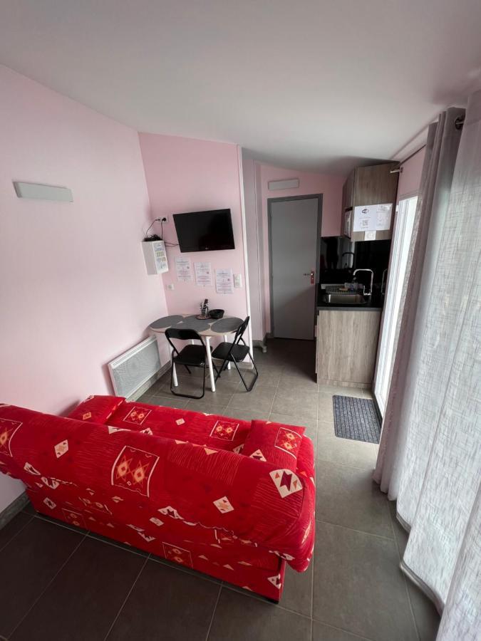 B&B Chez Florence - Chambres D'Hotes Montmerle-sur-Saone Exterior foto